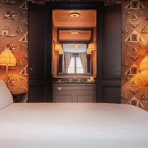 https://maison-athenee.fr-paris.fr